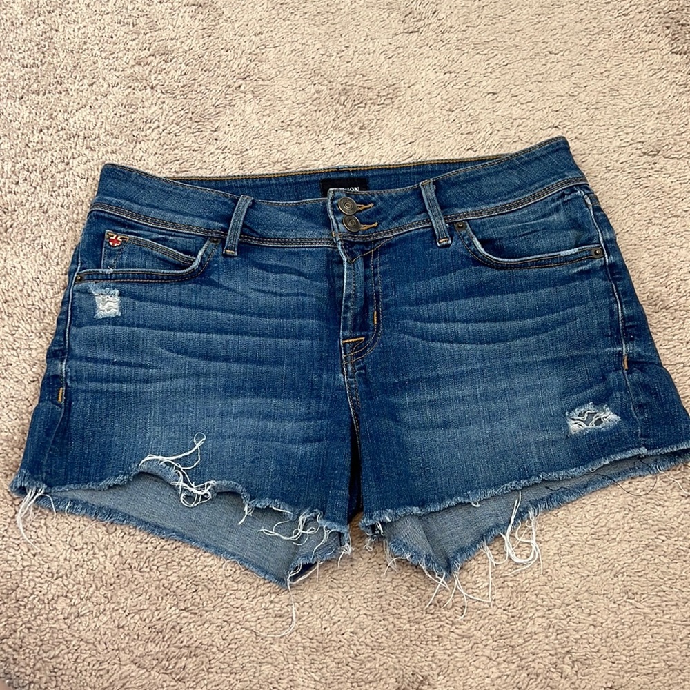 Hudson ‘Croxley Mid Thigh’ jean short with raw hem